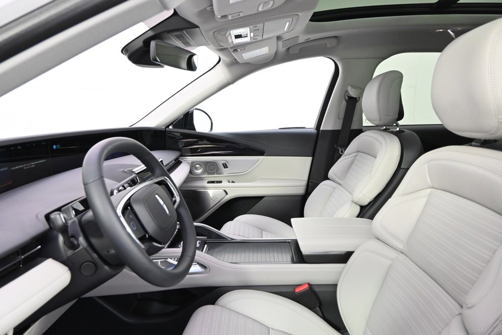 New 2026 Lincoln Nautilus Reserve image 13