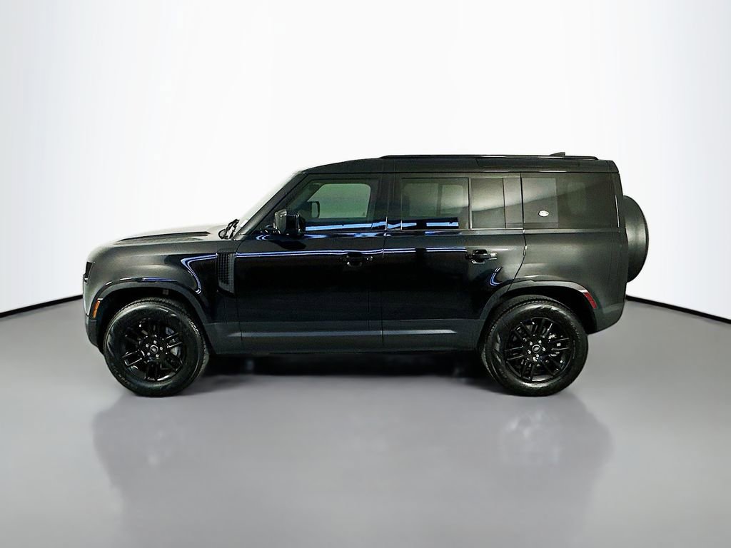 Used 2024 Land Rover Defender 110 S AWD/4WD image 4