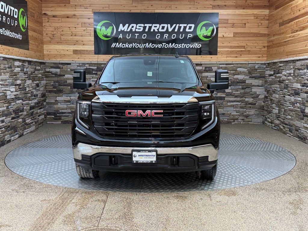 Used 2024 GMC Sierra 1500 Pro w/ Pro Value Package image 3