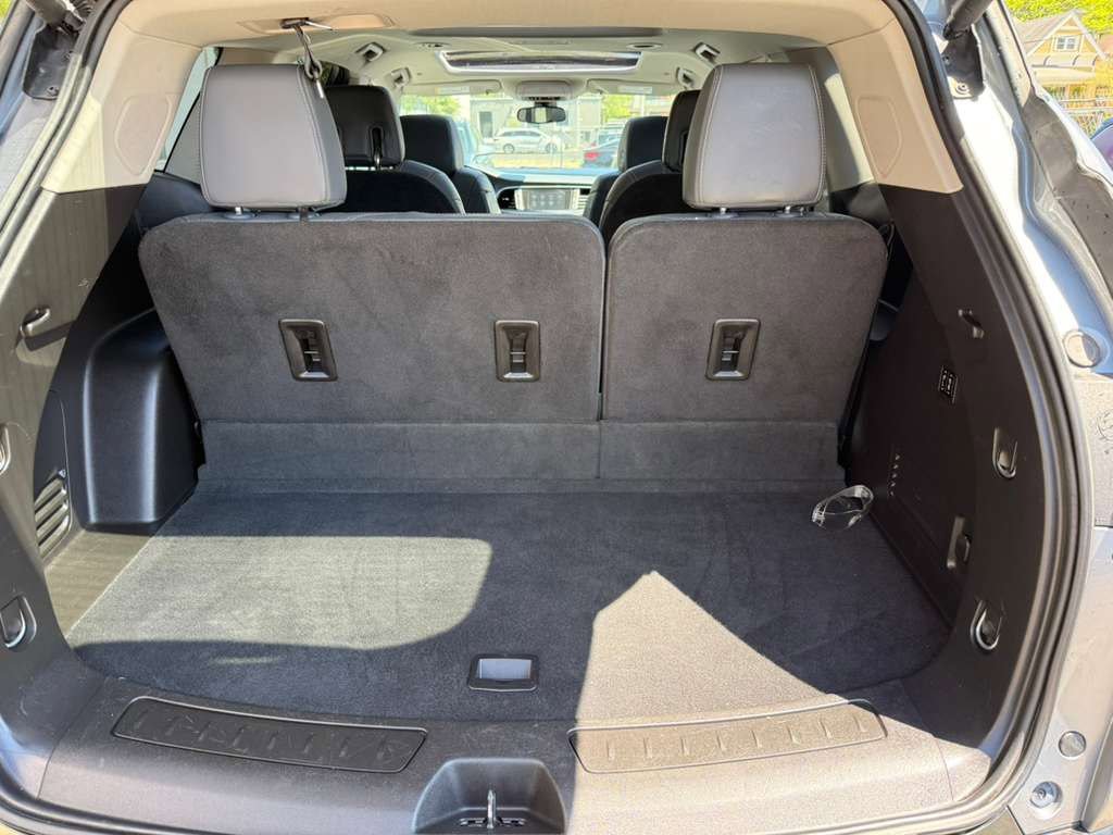 Used 2018 Buick Enclave Premium w/ Experience Buick Package AWD/4WD image 25