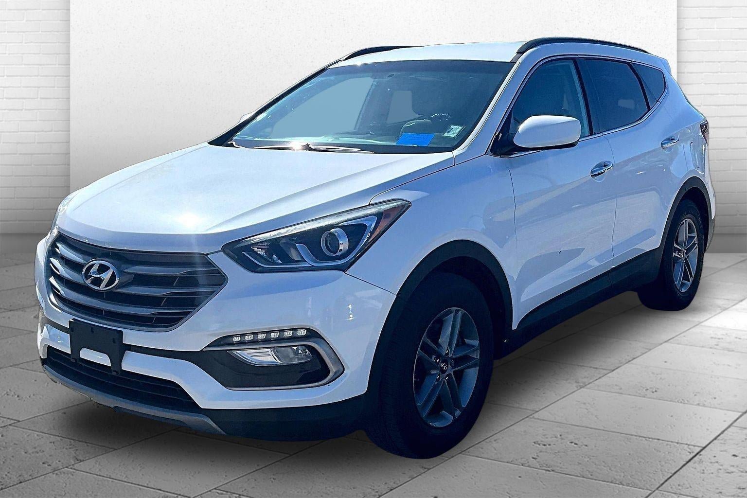 Used 2017 Hyundai Santa Fe Sport FWD image 3