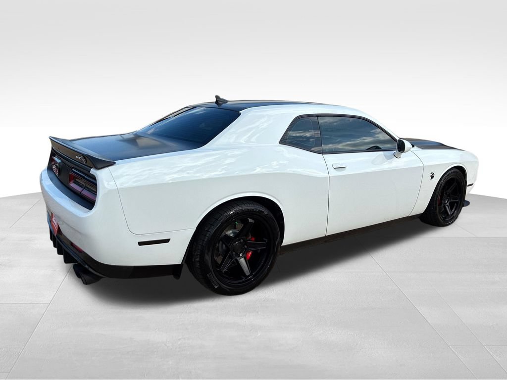 Used 2022 Dodge Challenger SRT Hellcat w/ Plus Package RWD image 5
