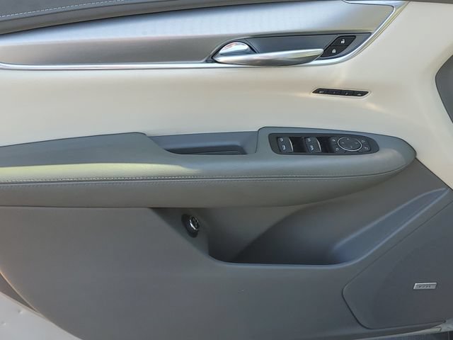 Certified 2018 Cadillac XT5 Luxury w/ Driver Awareness Package AWD/4WD image 15