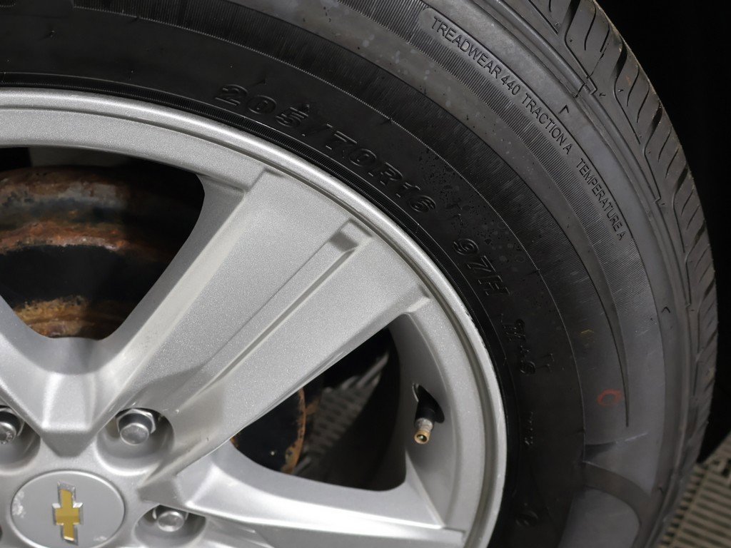 Used 2021 Chevrolet Trax LS image 19