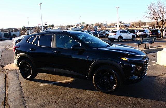 Used 2025 Chevrolet Trax ACTIV w/ Driver Confidence Package image 1