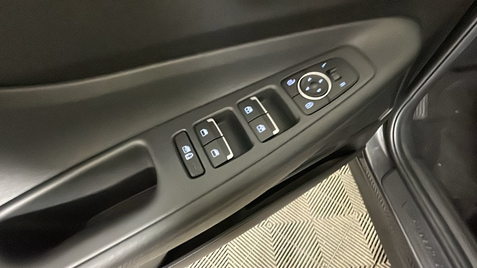 Certified 2023 Hyundai Santa Fe SEL FWD image 14