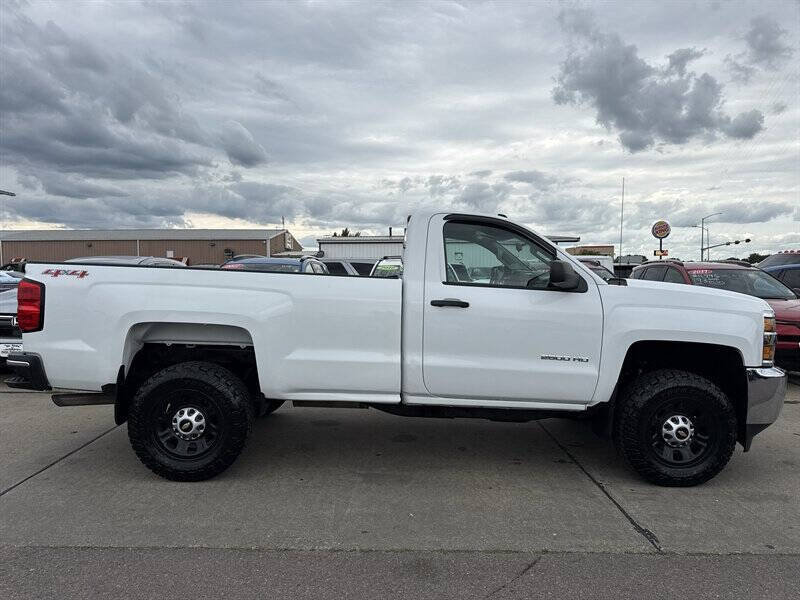 Used 2017 Chevrolet Silverado 2500 W/T w/ WT Convenience Package AWD/4WD image 9