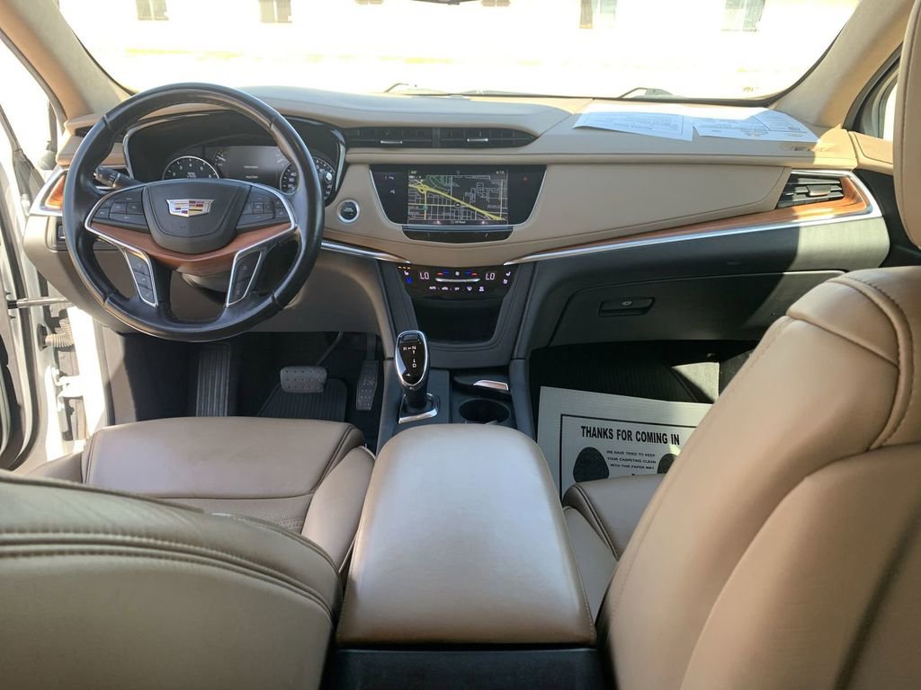Used 2019 Cadillac XT5 Platinum AWD/4WD image 18