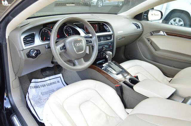 Used 2010 Audi A5 2.0T Premium image 14