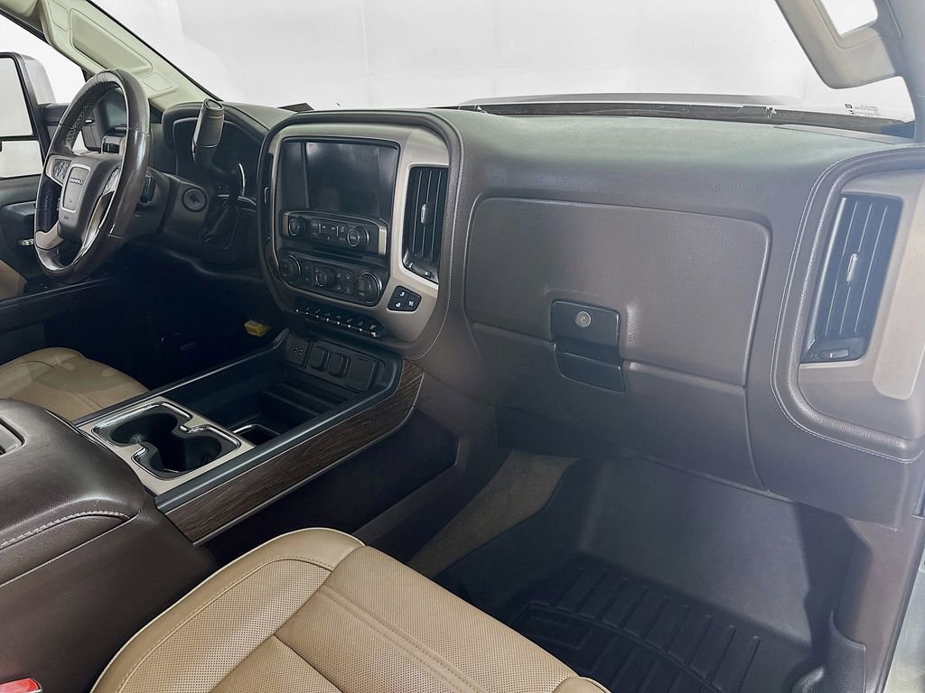Used 2018 GMC Sierra 2500 Denali w/ Duramax Plus Package image 32