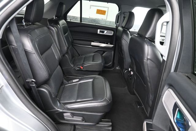 Used 2023 Ford Explorer Limited w/ Equipment Group 301A AWD/4WD image 8