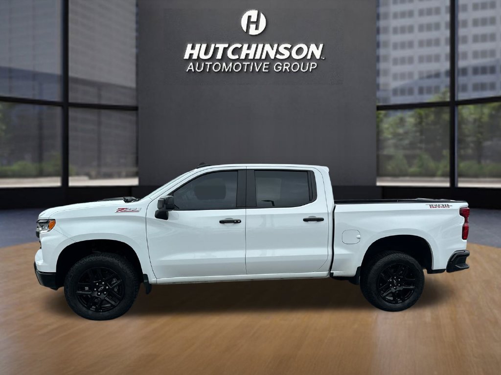 Used 2025 Chevrolet Silverado 1500 LT Trail Boss w/ Convenience Package II AWD/4WD image 4