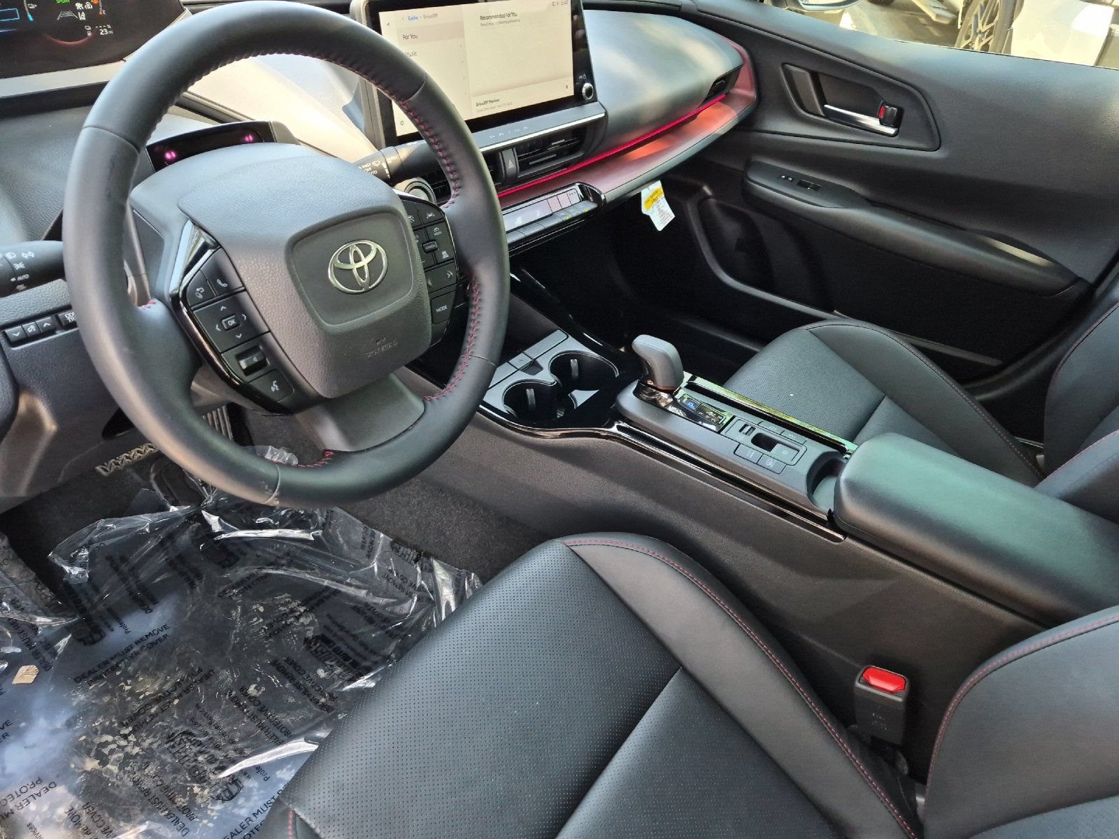 Certified 2025 Toyota Prius Plug-In Hybrid FWD image 9
