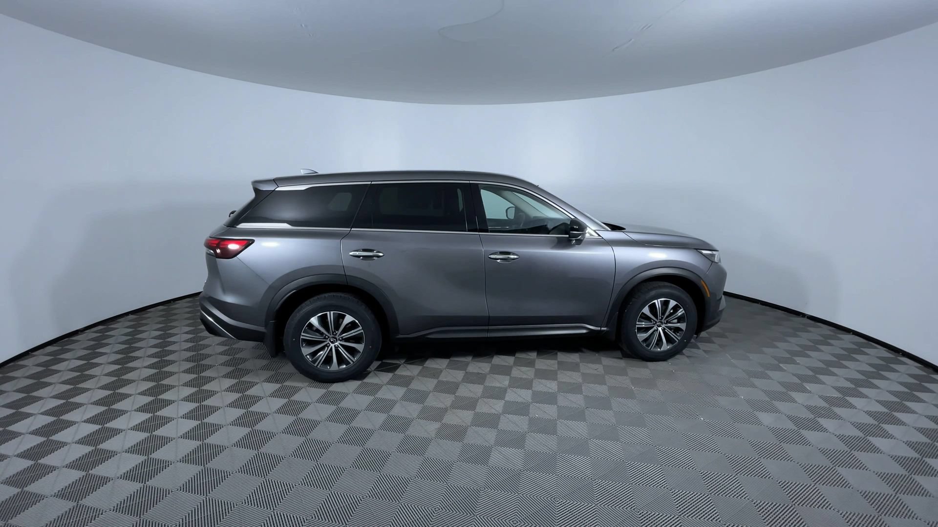 Used 2023 INFINITI QX60 Pure AWD/4WD image 9