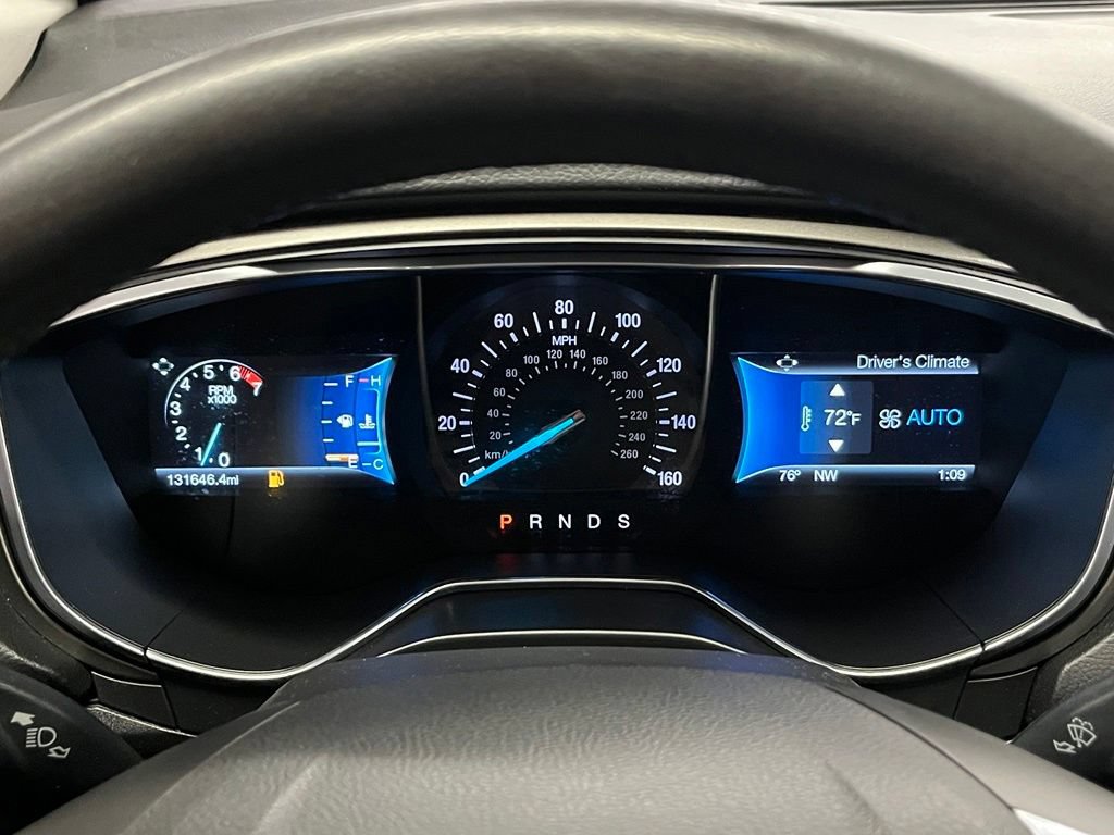 Used 2016 Ford Fusion SE w/ Equipment Group 202A FWD image 18