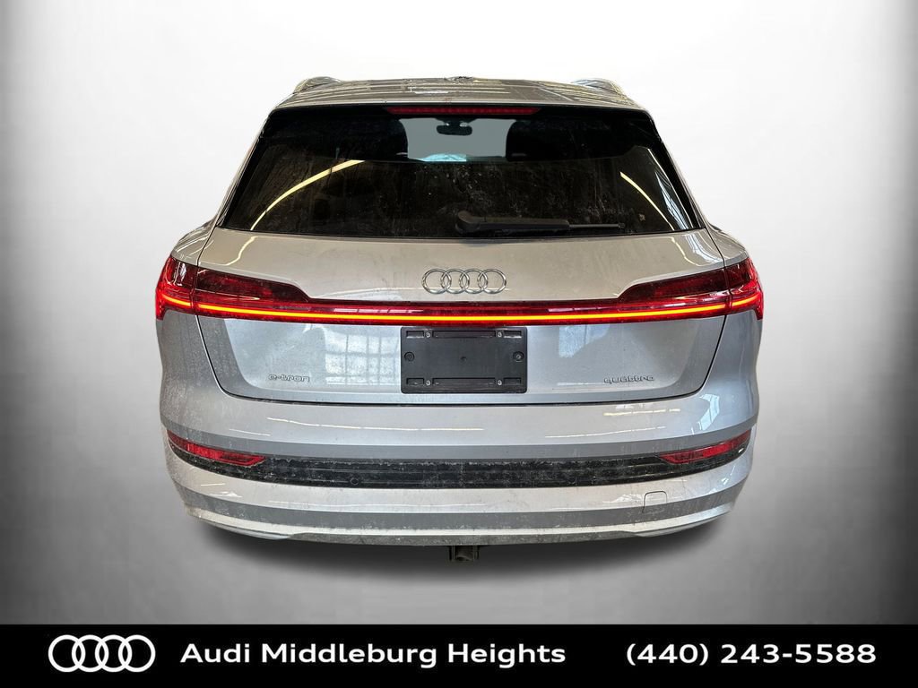 Used 2021 Audi e-tron Premium Plus w/ Premium Plus Package image 8