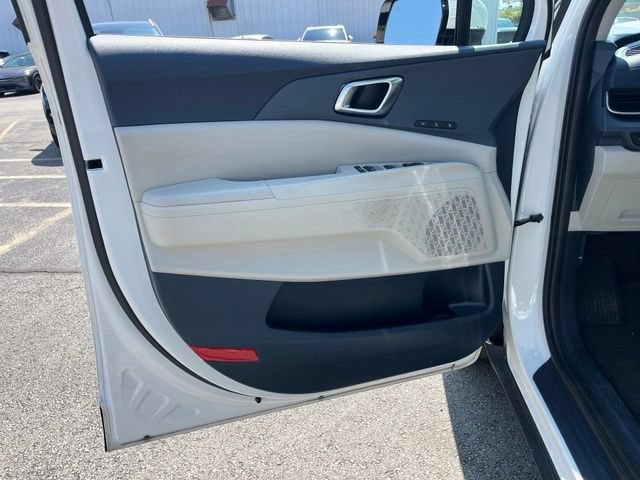 Certified 2025 Kia Carnival EX FWD image 19