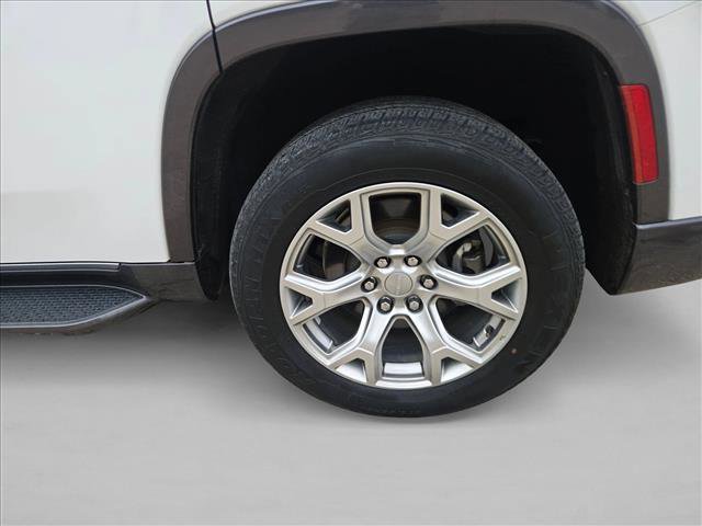 Used 2022 Jeep Wagoneer Series II AWD/4WD image 9