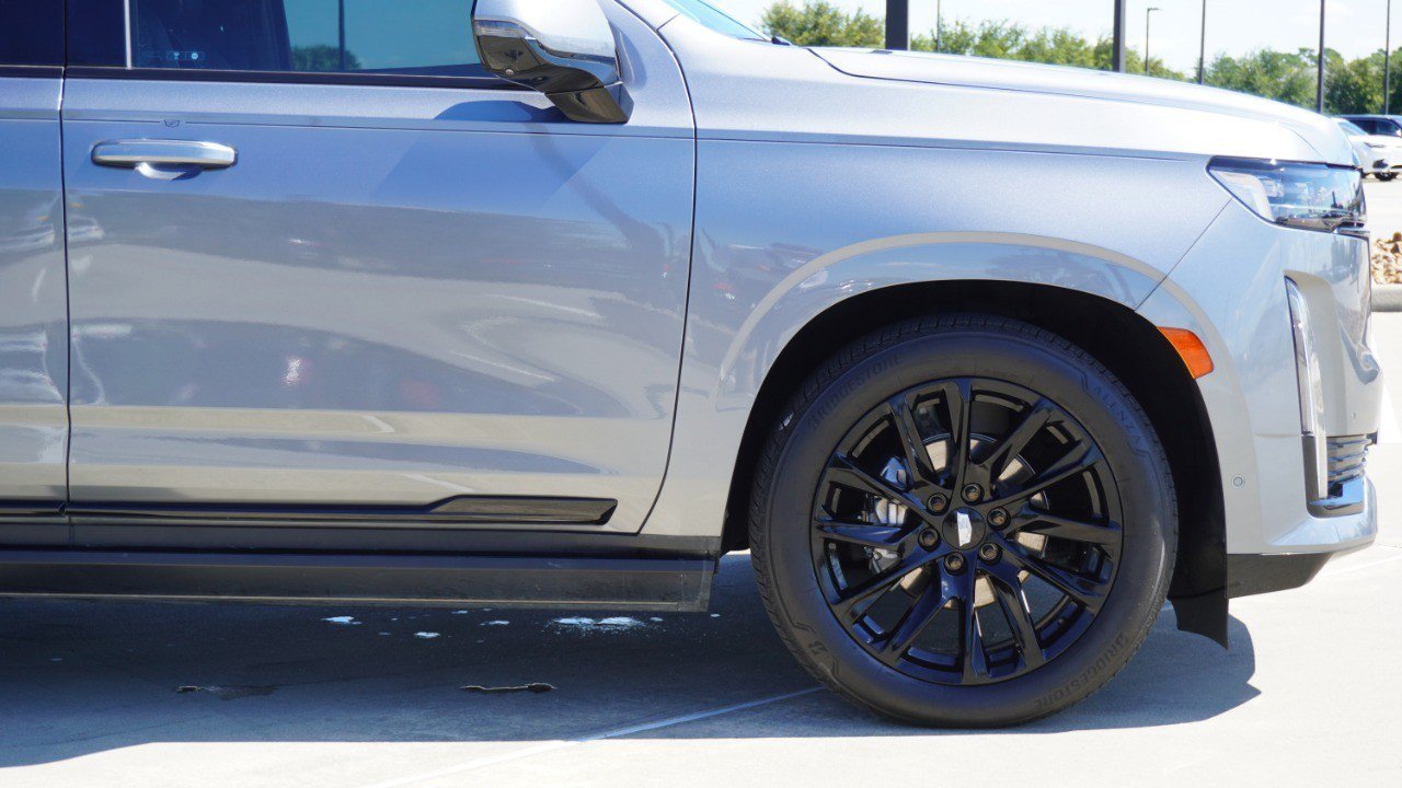Used 2022 Cadillac Escalade Sport Platinum w/ LPO, ONYX Package RWD image 9