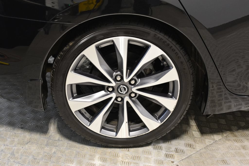 Used 2021 Nissan Maxima Platinum w/ Sport Mat Group FWD image 36