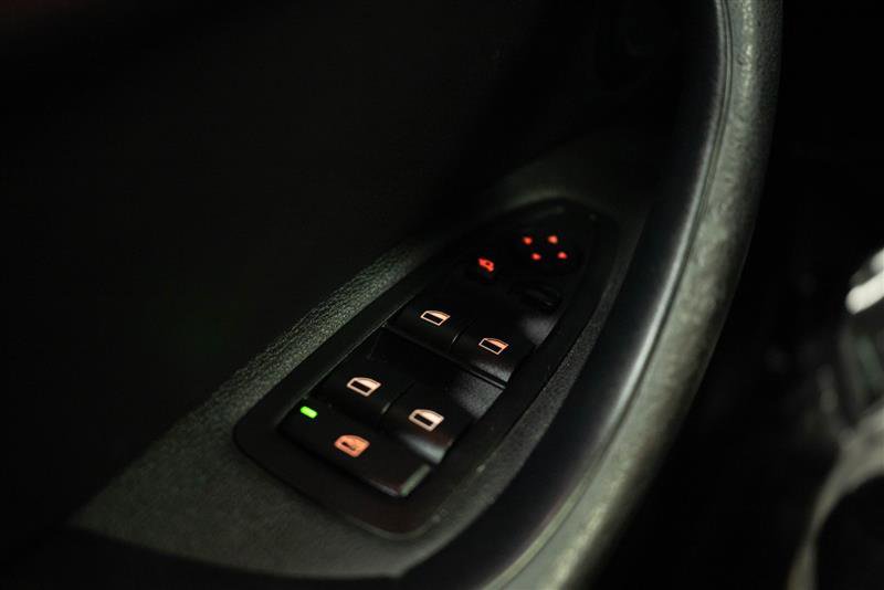 Used 2017 BMW X1 xDrive28i image 30