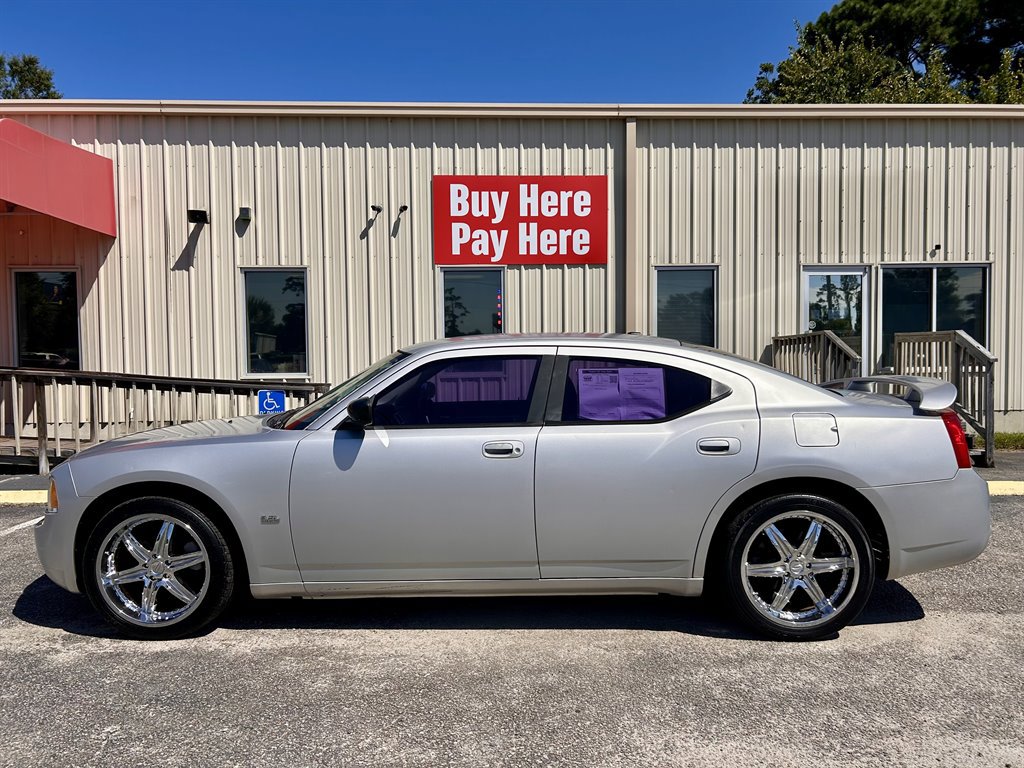 Used 2009 Dodge Charger SXT image 1