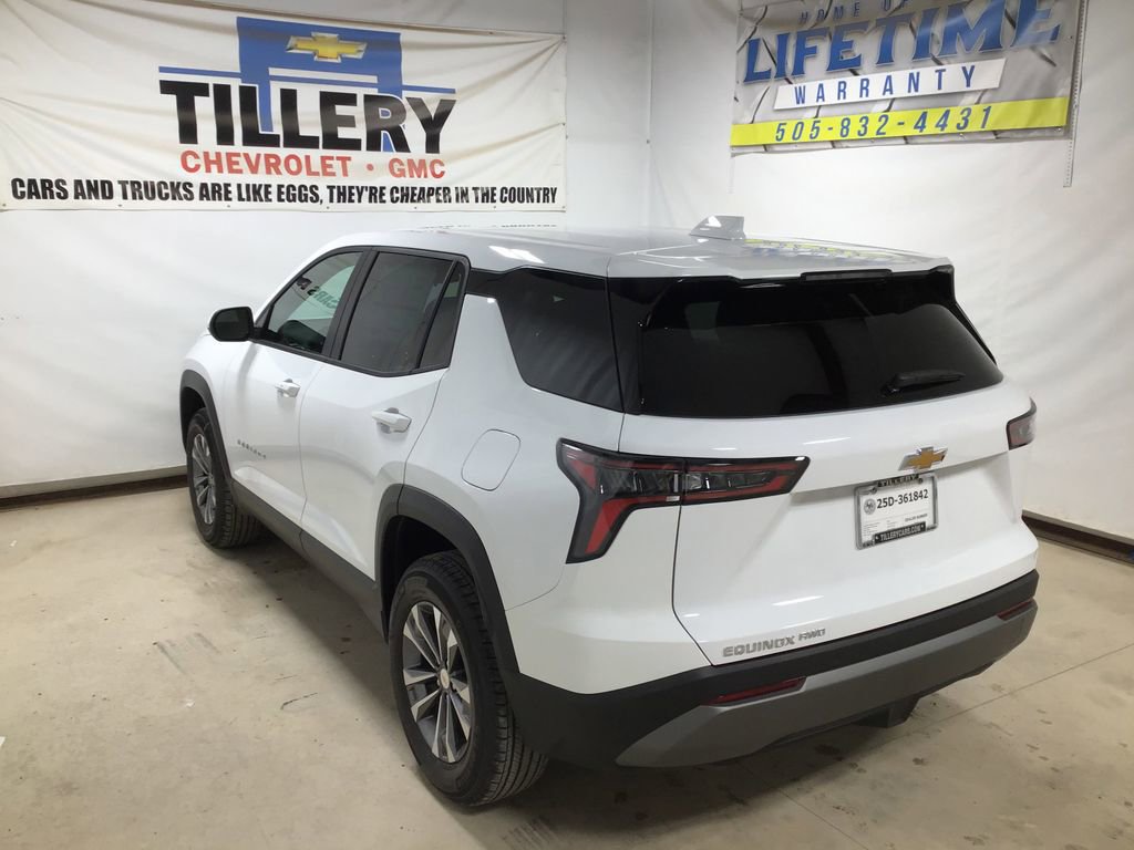 New 2026 Chevrolet Equinox LT image 4