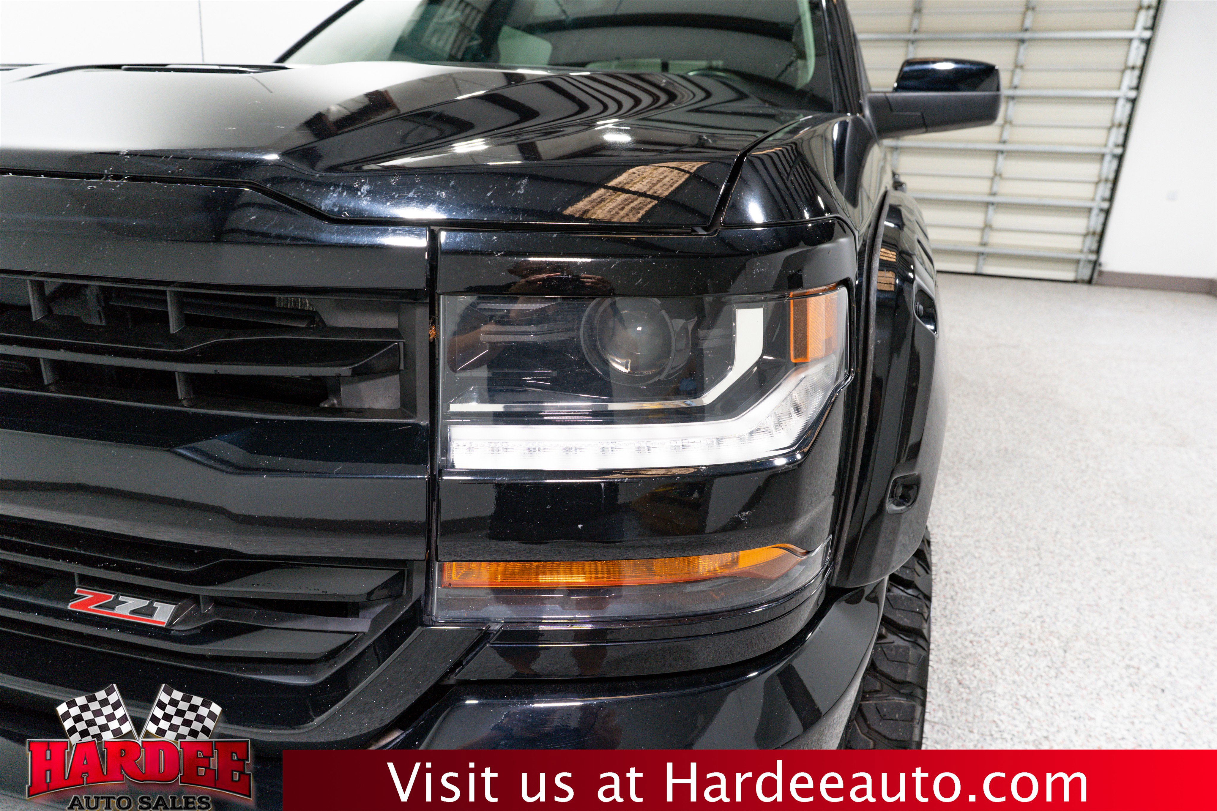 Used 2018 Chevrolet Silverado 1500 LT w/ All Star Edition image 8