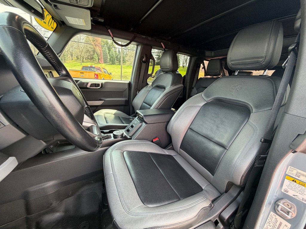 Used 2022 Ford Bronco Black Diamond image 16