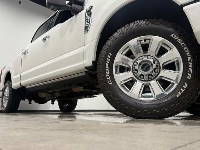 Used 2020 Ford F250 Platinum w/ FX4 Off-Road Package image 3