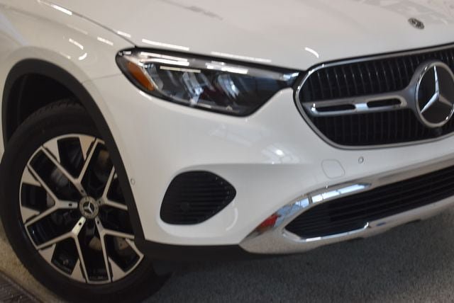 New 2027 Mercedes-Benz GLC 350e 4MATIC image 31