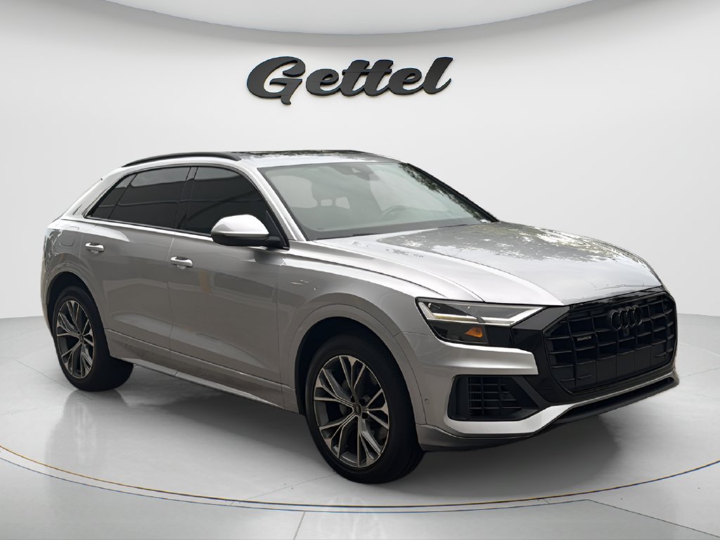 Used 2022 Audi Q8 Premium w/ Convenience Package AWD/4WD image 3