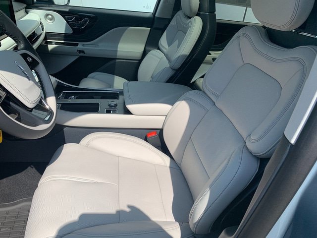 New 2026 Lincoln Aviator Reserve w/ Luxury Package AWD/4WD image 15