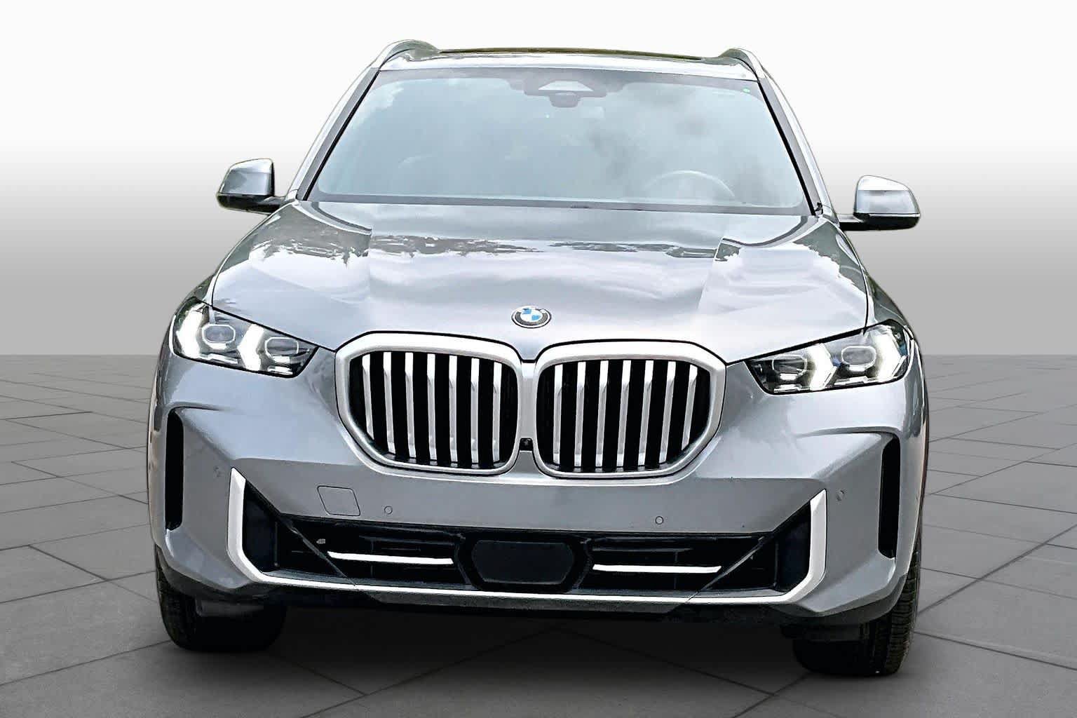 Used 2024 BMW X5 sDrive40i RWD image 3