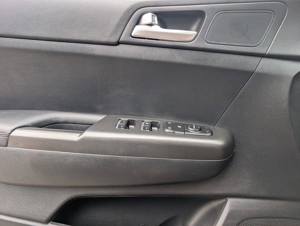 Certified 2021 Kia Sportage LX AWD/4WD image 17