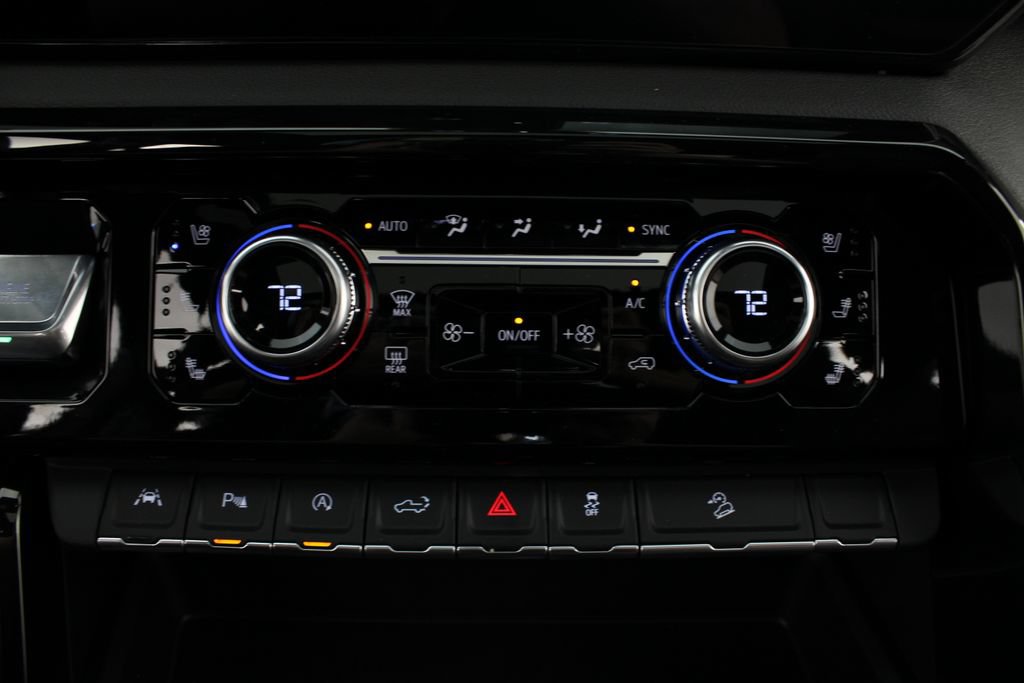 New 2026 GMC Sierra 1500 AT4 w/ AT4 Premium Package AWD/4WD image 8