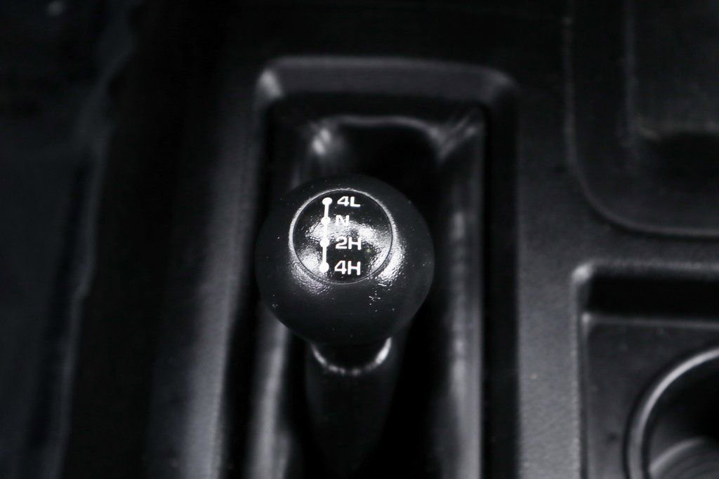 Used 2013 RAM 2500 Tradesman w/ Chrome Appearance Group image 27