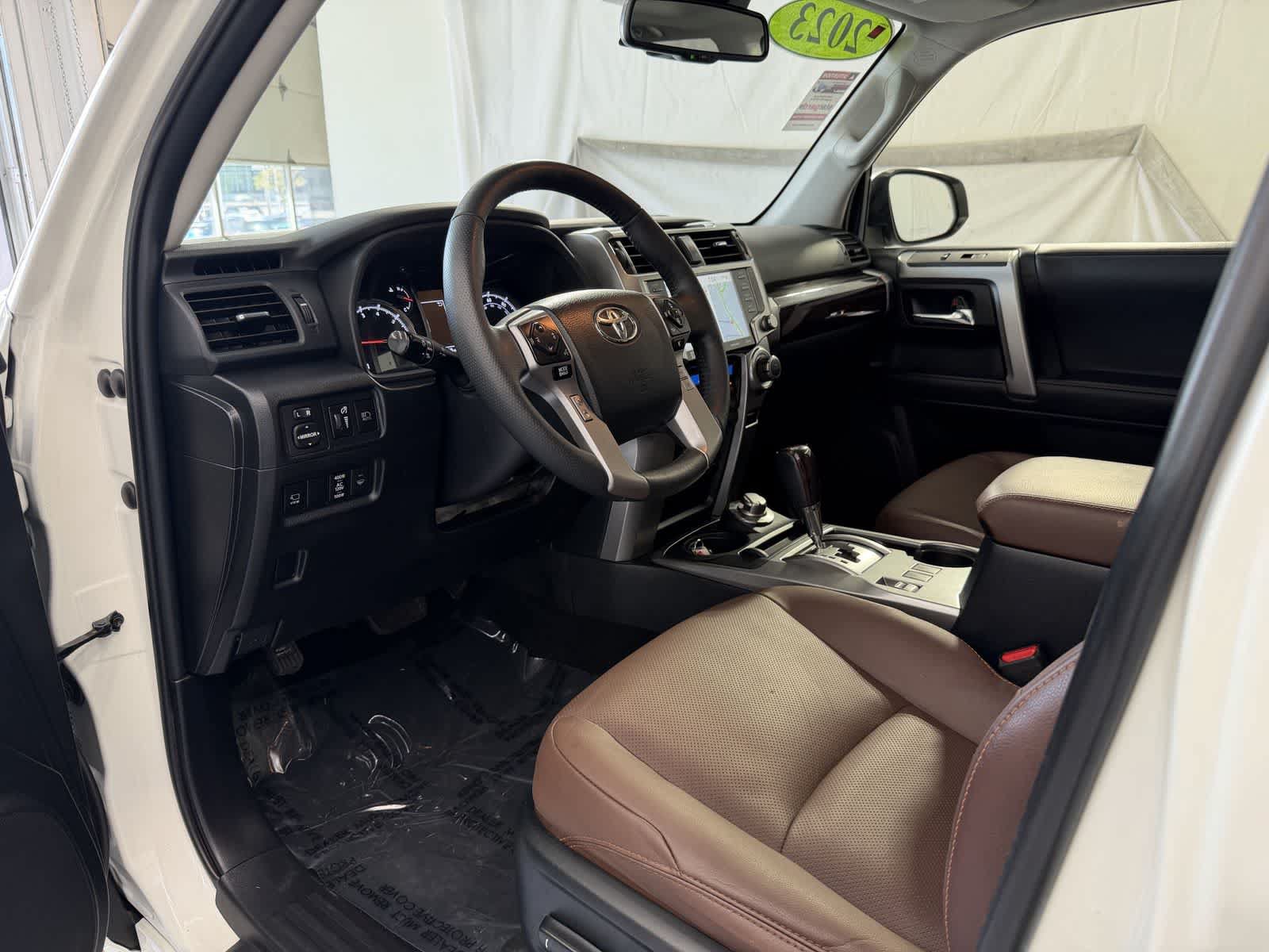 Used 2023 Toyota 4Runner Limited AWD/4WD image 9
