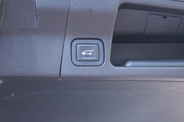 Used 2018 GMC Acadia SLT image 15