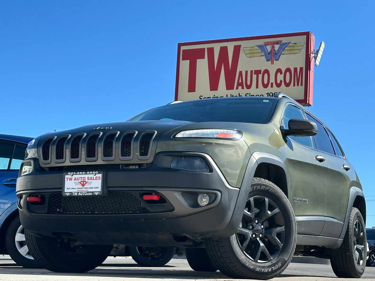 Used 2018 Jeep Cherokee Trailhawk w/ Comfort/Convenience Group