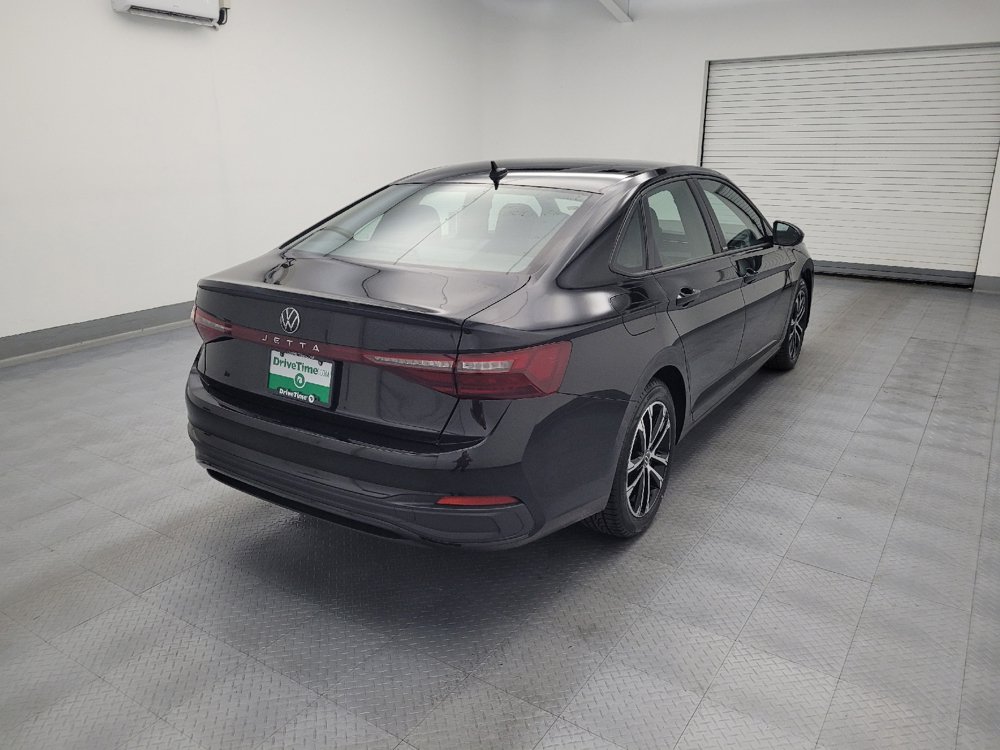 Used 2025 Volkswagen Jetta Sport FWD image 9
