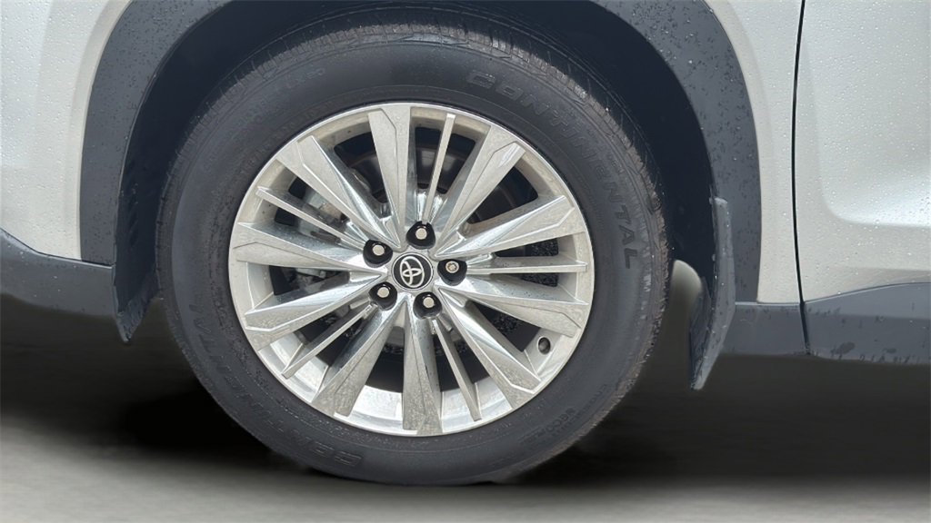 Used 2024 Toyota Grand Highlander XLE image 25