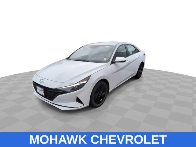 Used 2021 Hyundai Elantra SEL FWD image 4