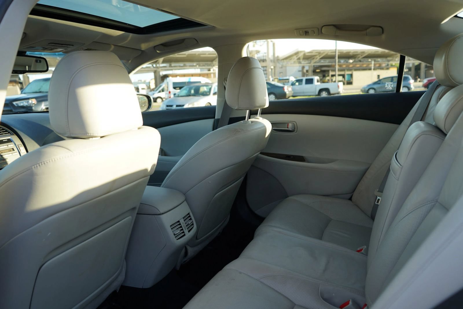 Used 2011 Lexus ES 350 FWD image 17