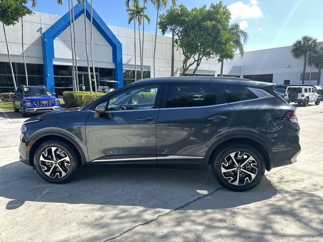 Used 2023 Kia Sportage EX AWD/4WD image 7
