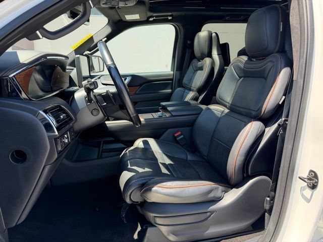 Used 2022 Lincoln Navigator Black Label AWD/4WD image 11