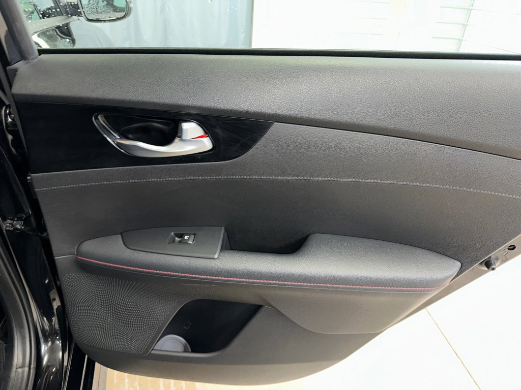 Used 2023 Kia Forte GT image 25