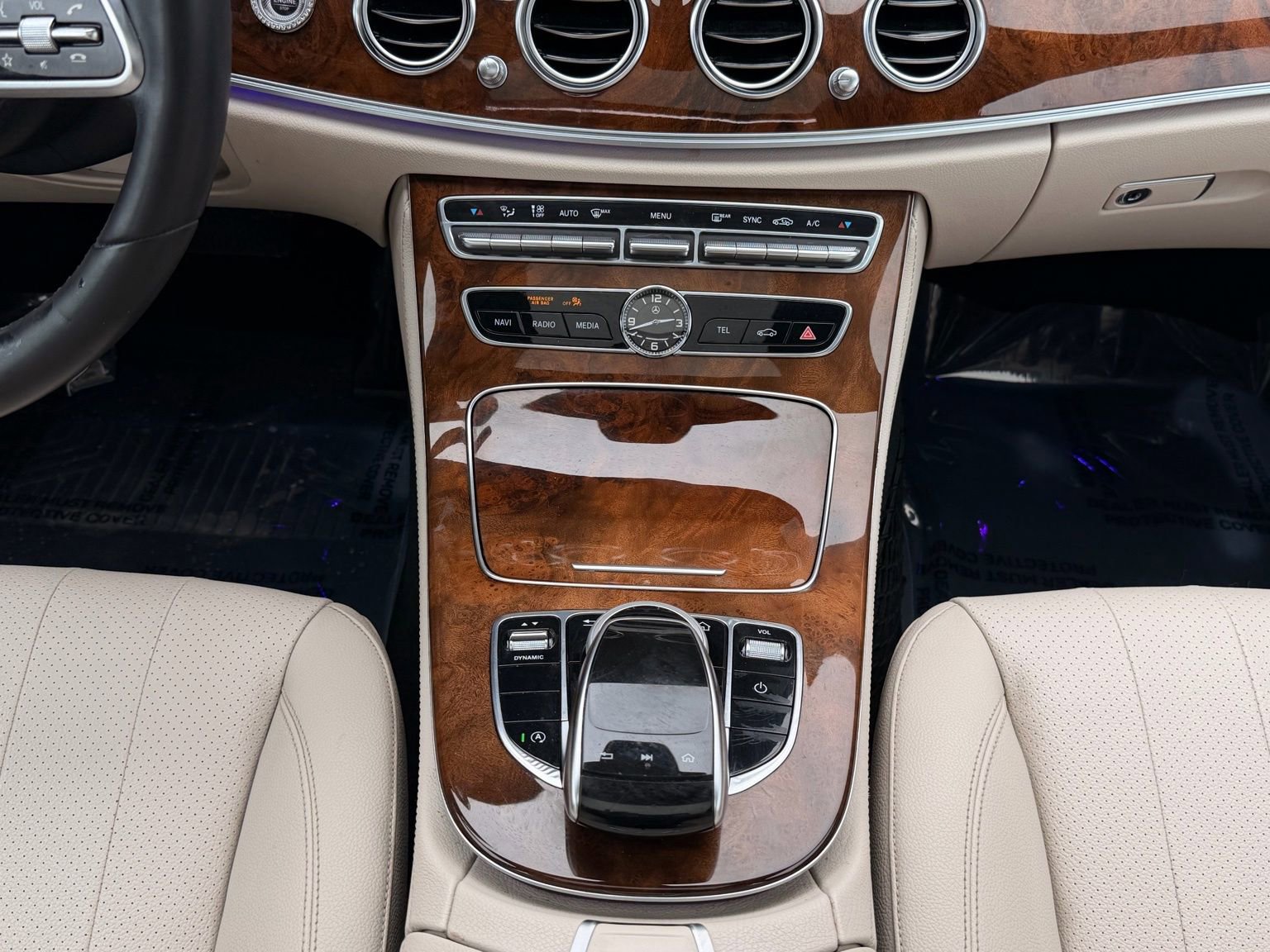 Used 2019 Mercedes-Benz E 300 4MATIC w/ Premium 1 Package image 27