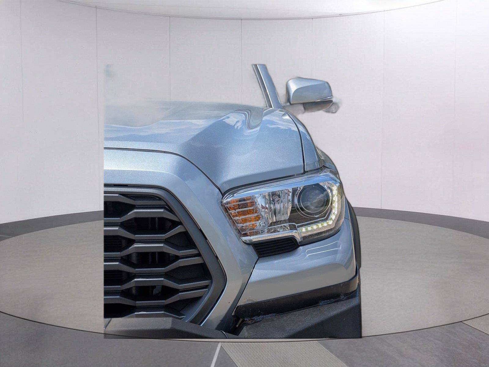 Used 2023 Toyota Tacoma TRD Off-Road AWD/4WD image 12