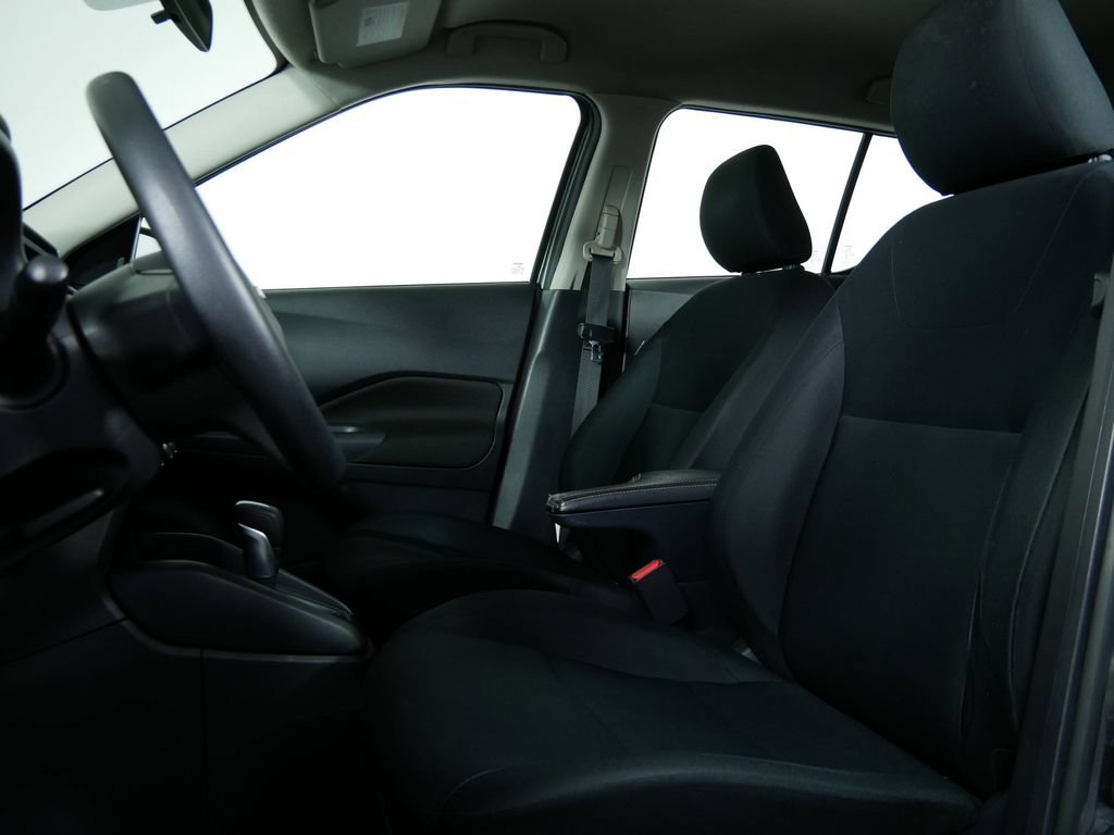 Used 2023 Nissan Kicks S FWD image 15